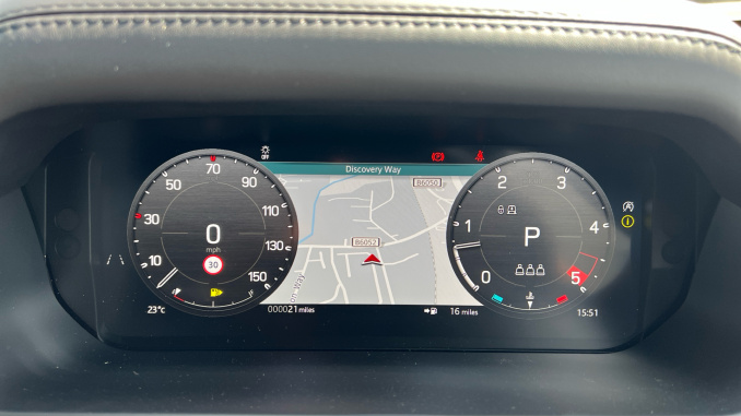 Land Rover Defender 3.0 D250 X-Dynamic HSE 110 5dr Auto Diesel Estate - Image 16